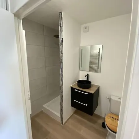 Tres Lumineux Avec Belle Vue Degagee Apartment